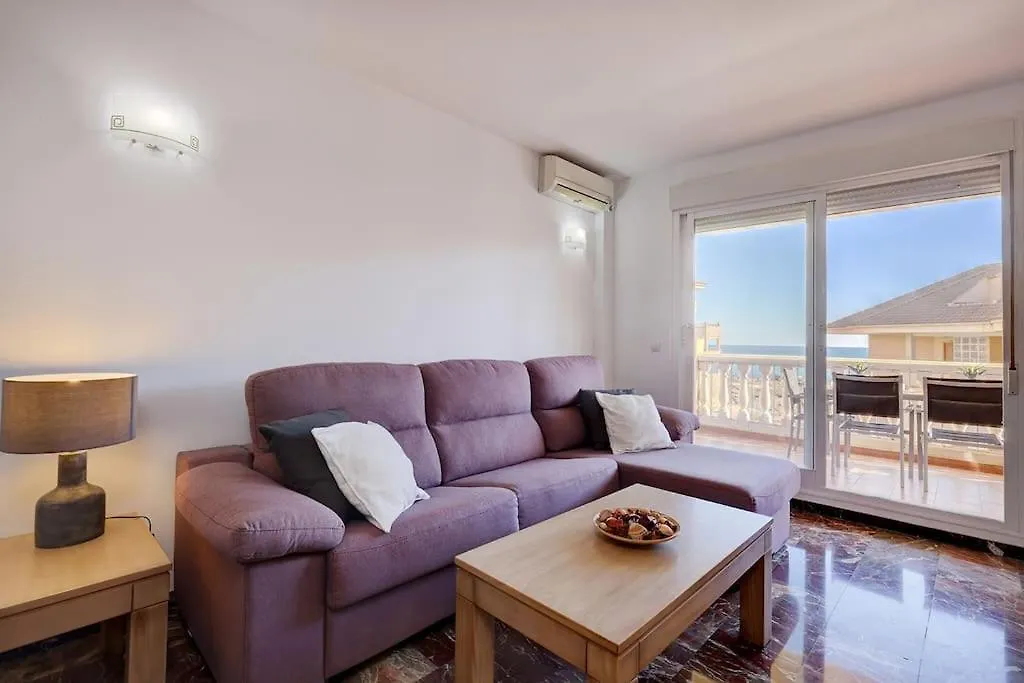 Spacious 2 Bedroom Apartment With Sea View! 푸엔히롤라 스페인